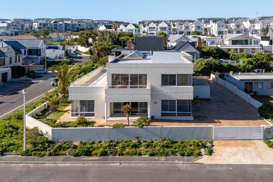 5 Bedroom Property for Sale in Bloubergstrand Western Cape